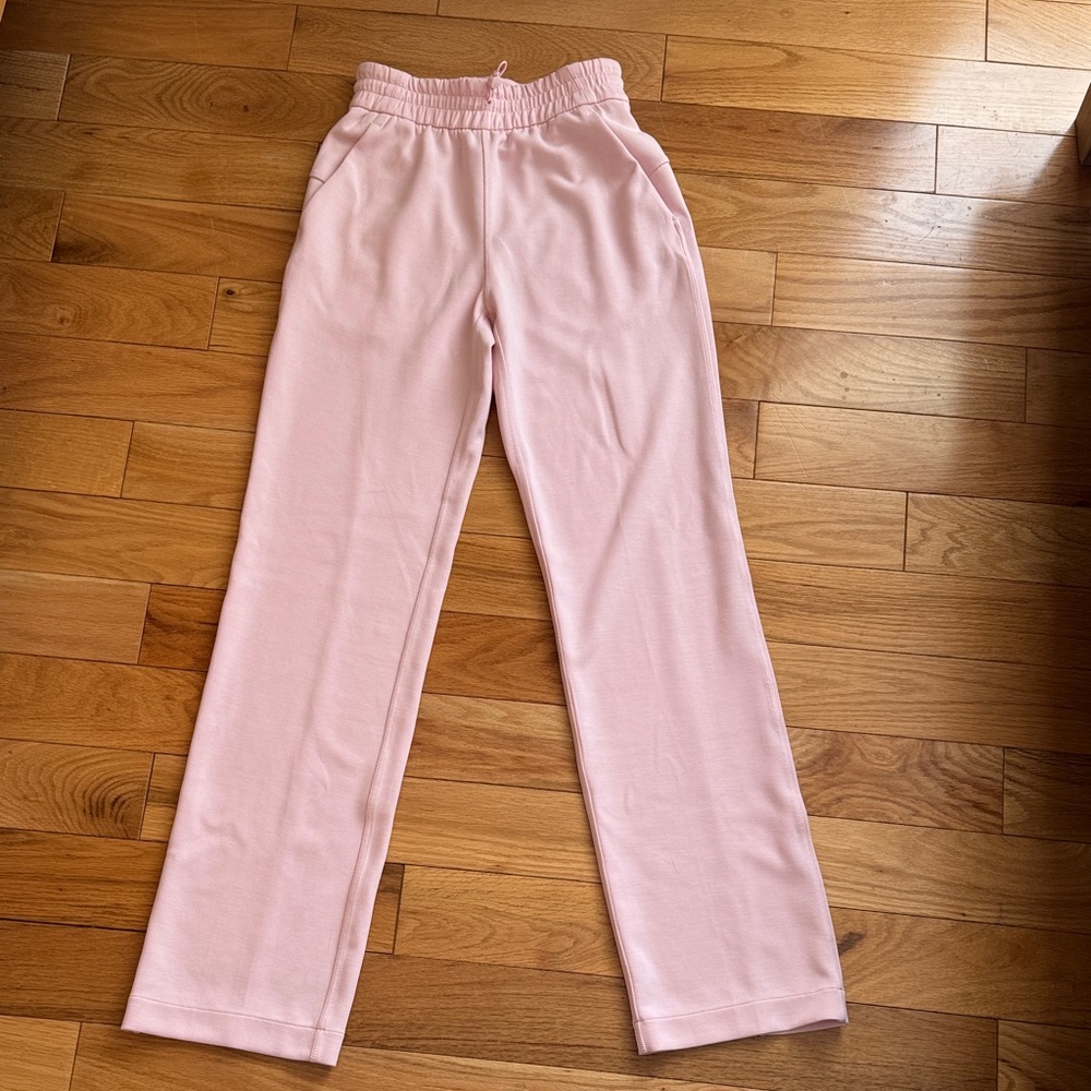Lululemo Softstreme pants in Strawberry Milkshake